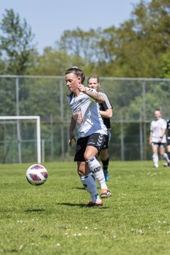 Bild 114 - F SV Henstedt Ulzburg - SV Fortuna Boesdorf : Ergebnis: 3:1